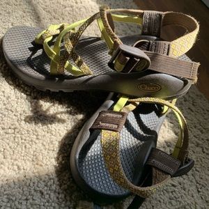 Women’s Chacos with toe strap
